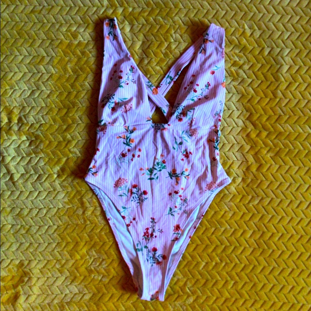 Forever21 floral one piece swimsuit